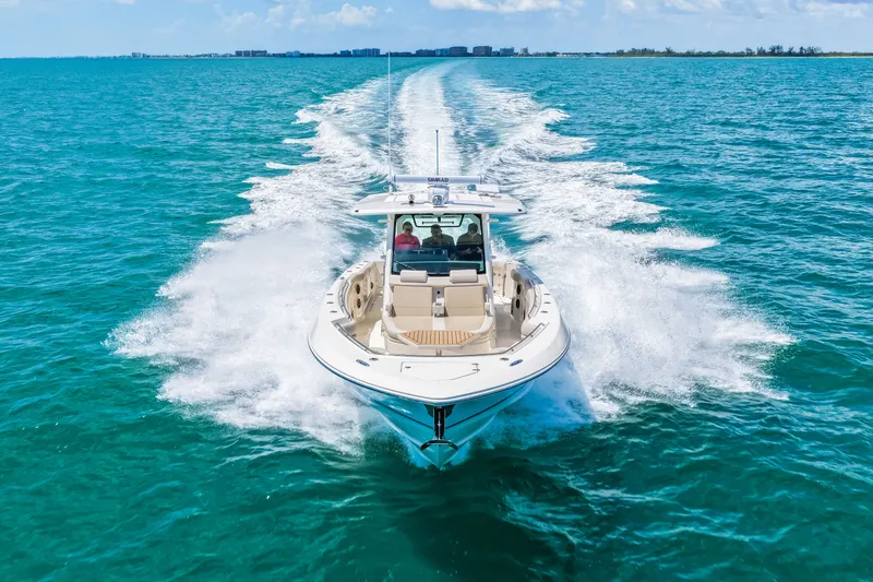 Slide: The Image of Boston Whaler 380 Outrage 2026 - 64