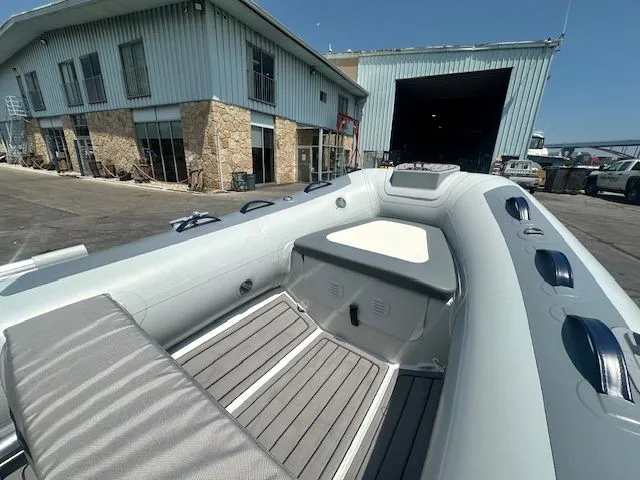 Slide: The Image of Highfield CL380 2023 - 8