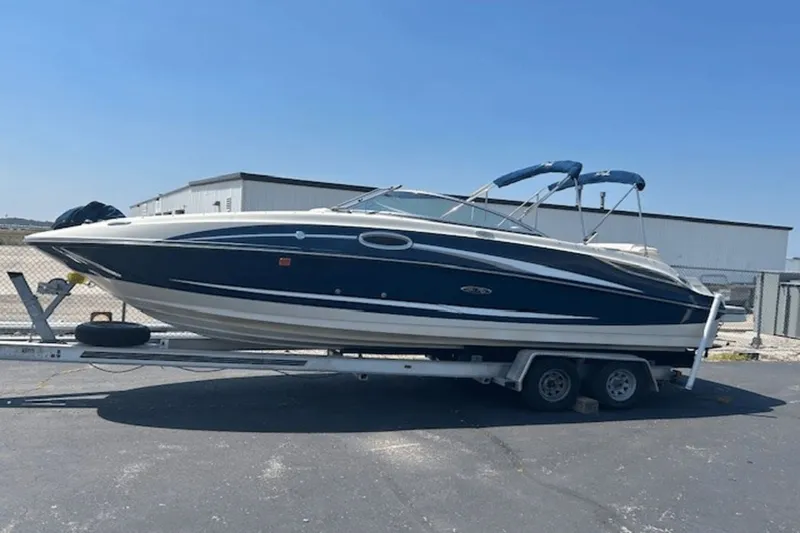 The Image of Sea Ray 260 Sundeck 2010 - 0