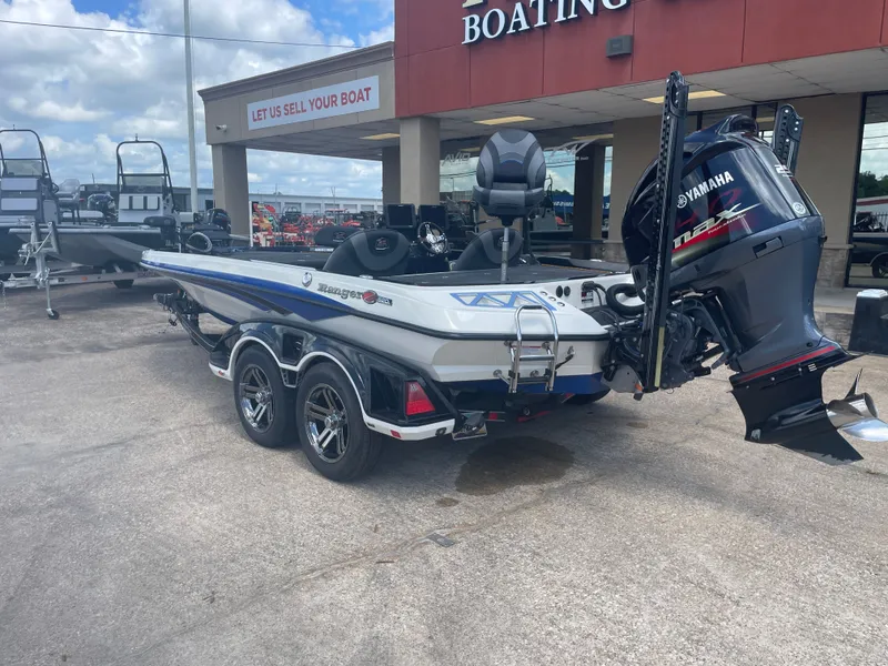 Slide: The Image of Ranger Z520L 2018 - 10