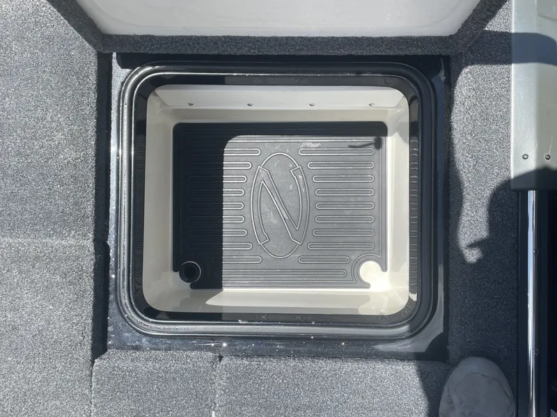 Slide: The Image of Ranger Z520L 2018 - 15