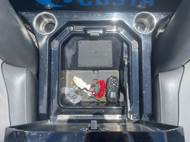 Slide: The Image of Ranger Z520L 2018 - 17