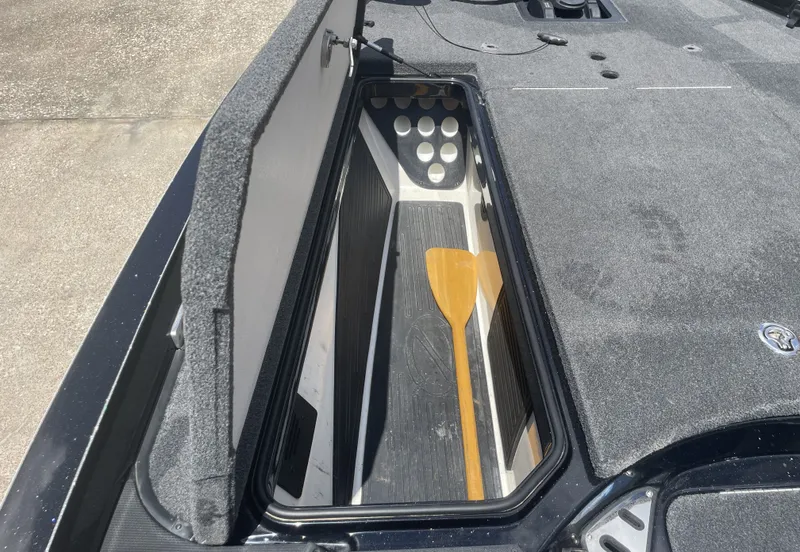 Slide: The Image of Ranger Z520L 2018 - 22