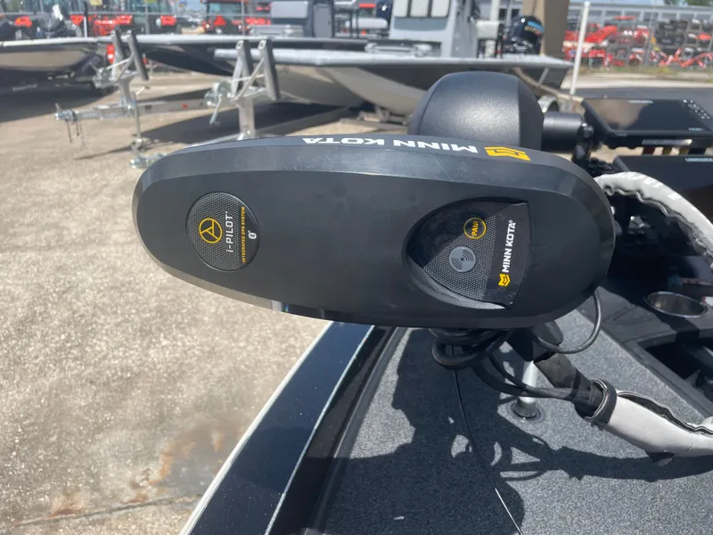 Slide: The Image of Ranger Z520L 2018 - 26