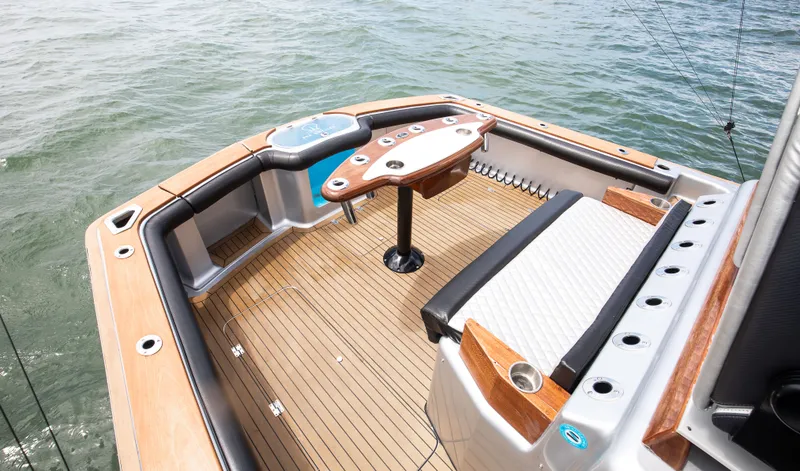 Slide: The Image of Custom 36 2024 - 11