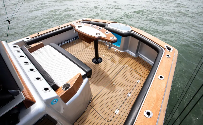 Slide: The Image of Custom 36 2024 - 12