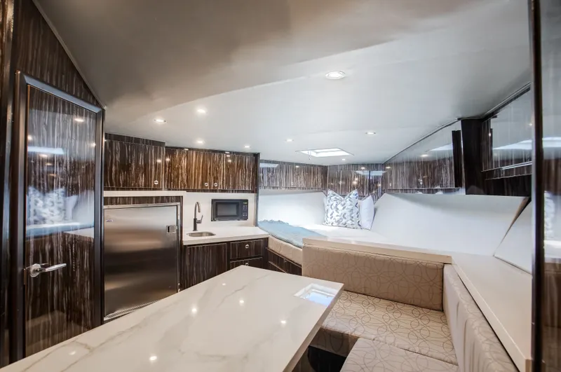 Slide: The Image of Custom 36 2024 - 17