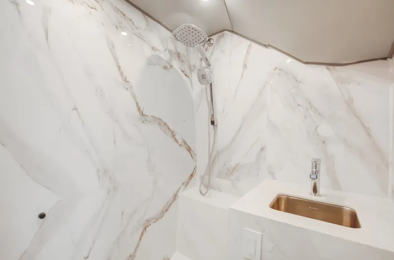 Slide: The Image of Custom 36 2024 - 20