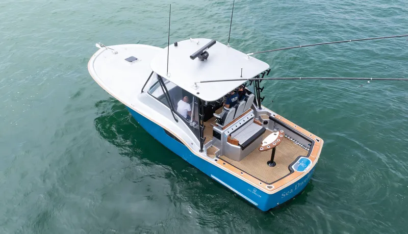 Slide: The Image of Custom 36 2024 - 4