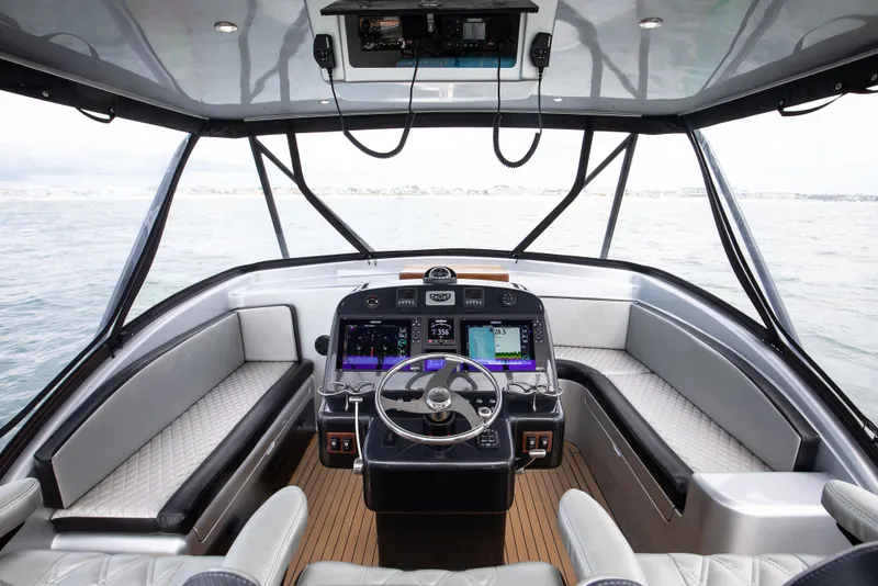 Slide: The Image of Custom 36 2024 - 5