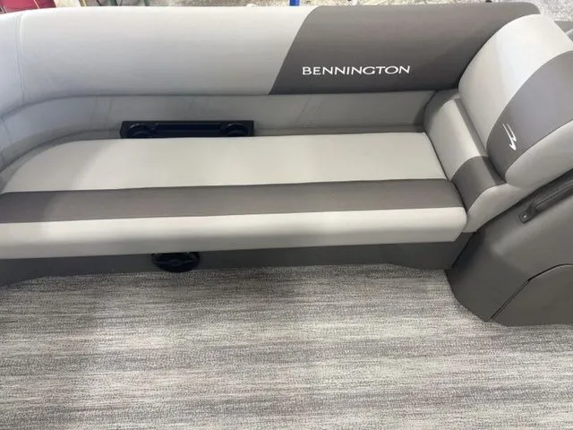 Slide: The Image of Bennington S L-Bench 20 SL 2026 - 15