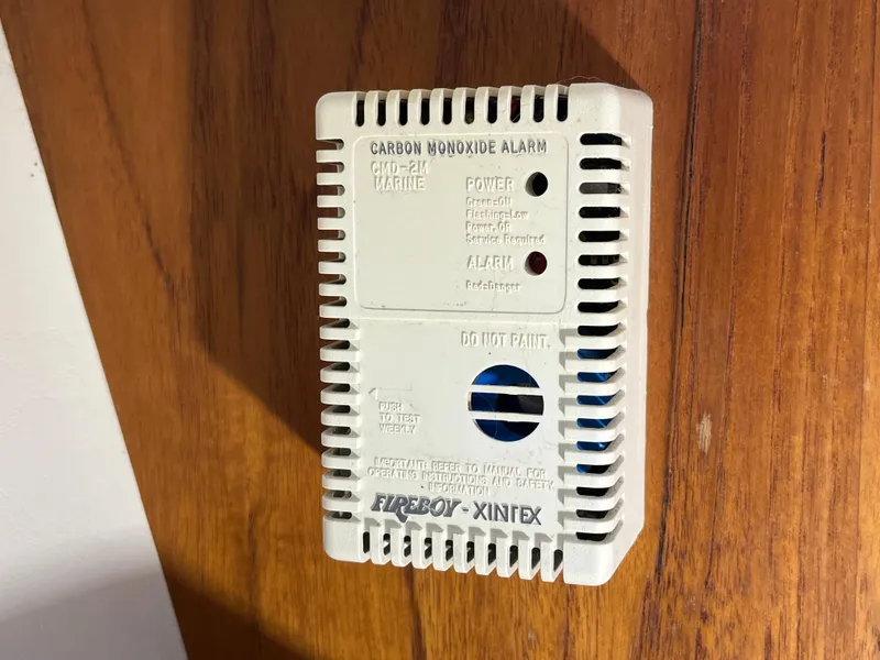 Slide: The Image of Tiara 3100 Open 2000 - 51