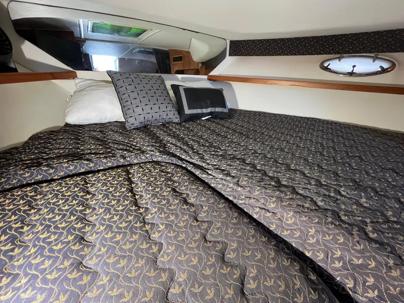 Slide: The Image of Tiara 3100 Open 2000 - 55