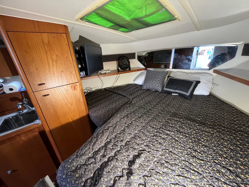 Slide: The Image of Tiara 3100 Open 2000 - 56