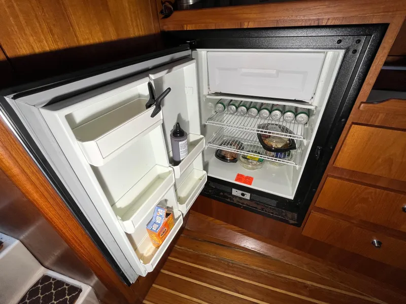 Slide: The Image of Tiara 3100 Open 2000 - 64