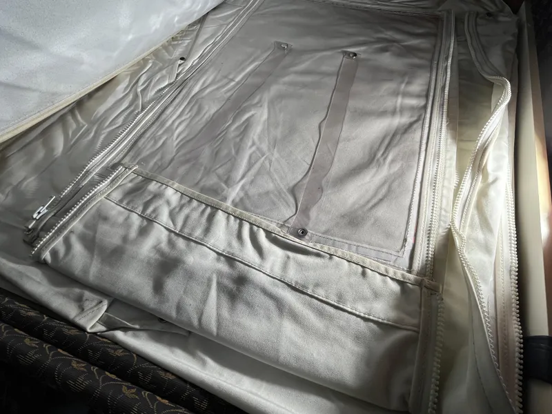 Slide: The Image of Tiara 3100 Open 2000 - 70