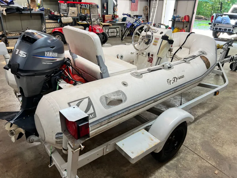 Slide: The Image of Zodiac Cadet 310S 2010 - 4