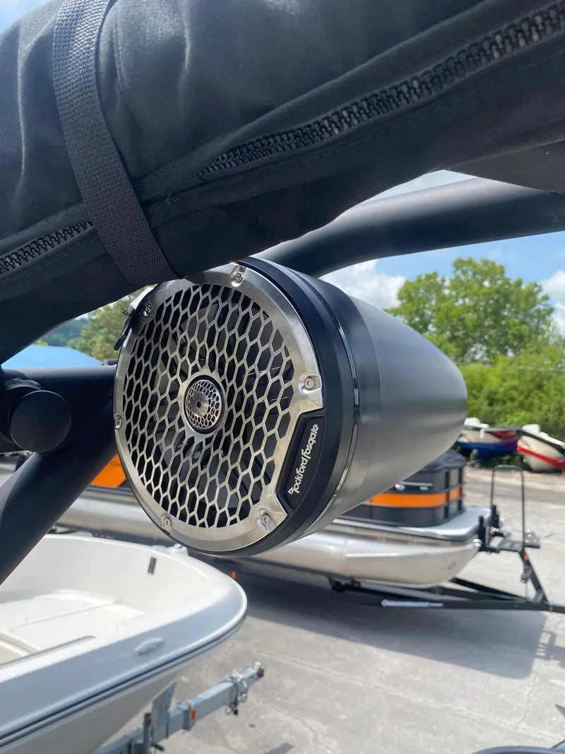 Slide: The Image of Close-up of a Rockford Fosgate speaker on a 2025 Heyday WTSurf boat. - 23