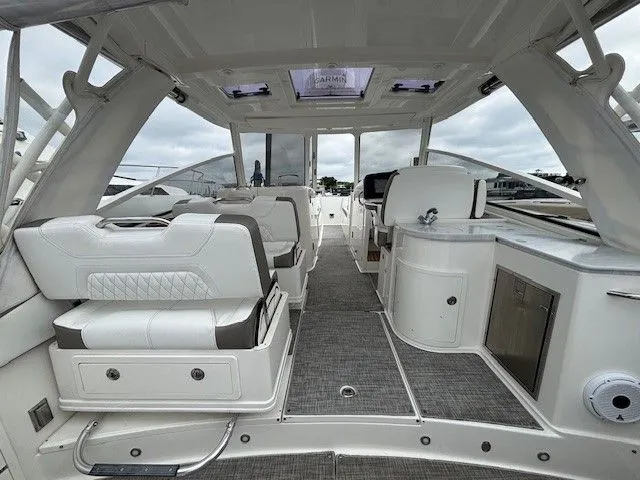 Slide: The Image of World Cat 325 DC 2021 - 10