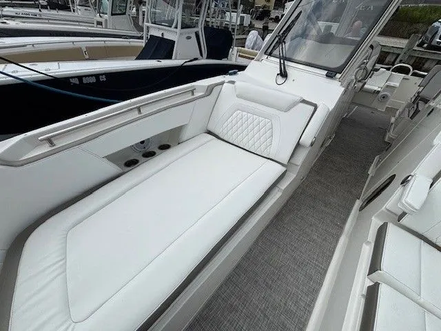 Slide: The Image of World Cat 325 DC 2021 - 6