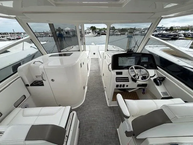 Slide: The Image of World Cat 325 DC 2021 - 9