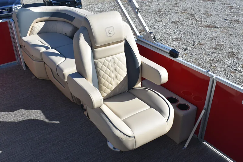 Slide: The Image of Luxurious seating on 2025 Godfrey Sweetwater 2086 SB pontoon boat. - 12