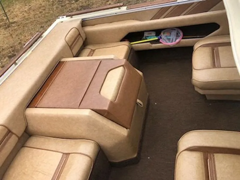 Slide: The Image of Sea Ray SRV 192 1983 - 11