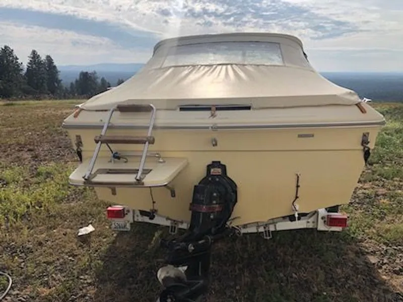 Slide: The Image of Sea Ray SRV 192 1983 - 4