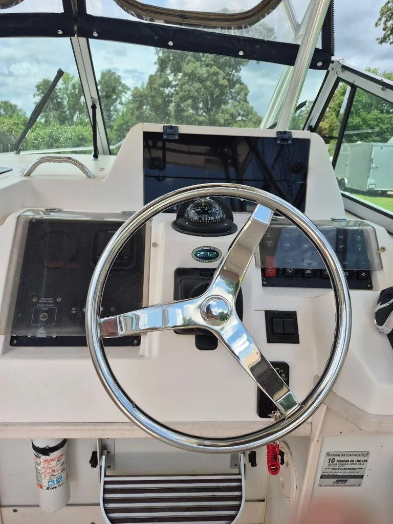 Slide: The Image of Grady-White Gulfstream 232 2005 - 2