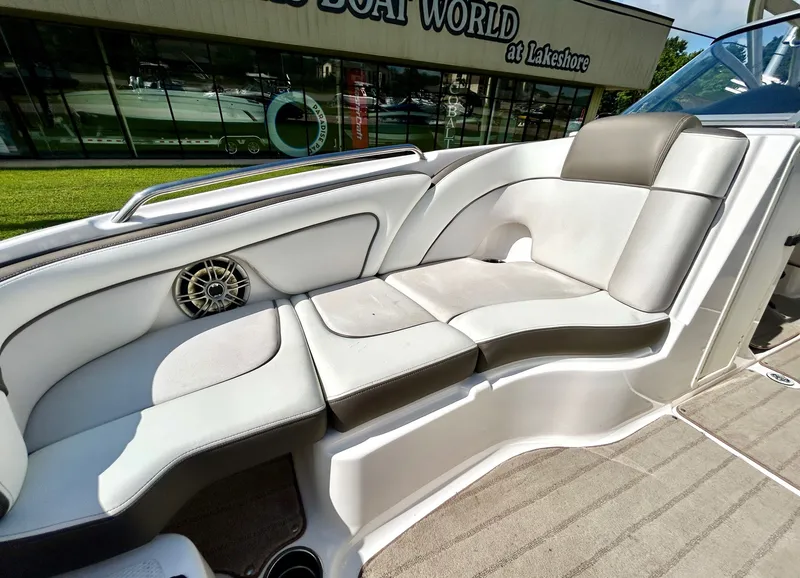 Slide: The Image of Yamaha 242 Limited 2014 - 19