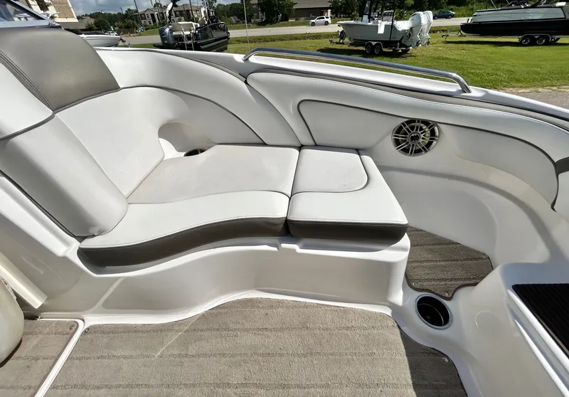 Slide: The Image of Yamaha 242 Limited 2014 - 22