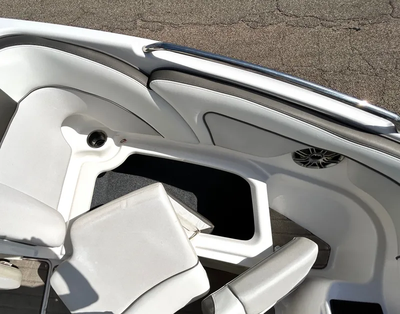 Slide: The Image of Yamaha 242 Limited 2014 - 23