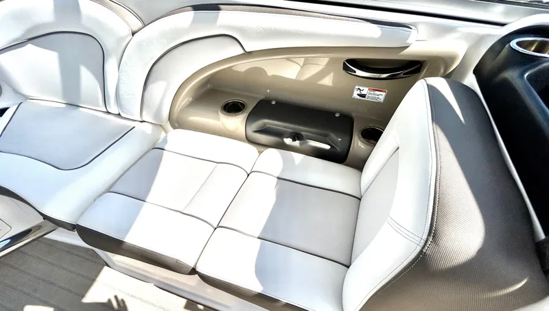 Slide: The Image of Yamaha 242 Limited 2014 - 34