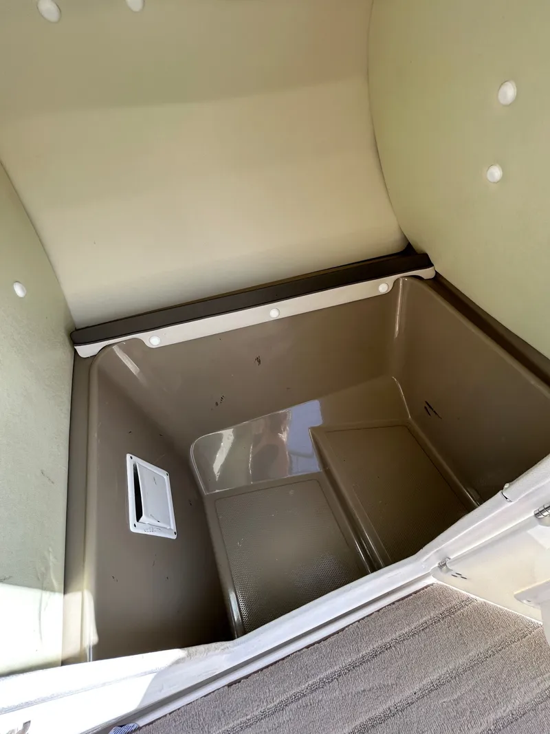 Slide: The Image of Yamaha 242 Limited 2014 - 39