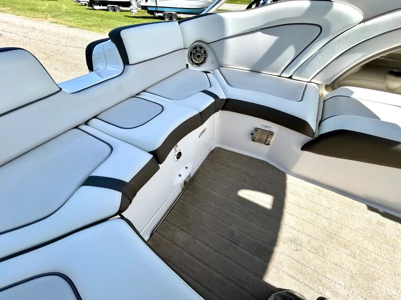 Slide: The Image of Yamaha 242 Limited 2014 - 42