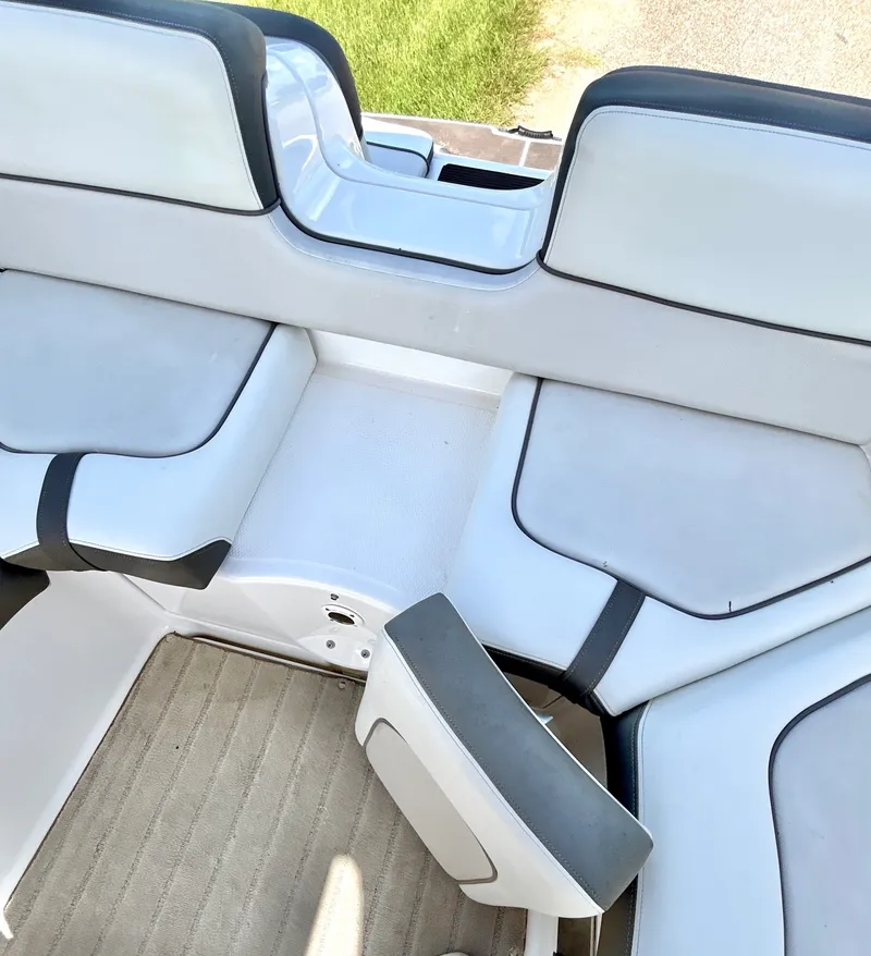 Slide: The Image of Yamaha 242 Limited 2014 - 43