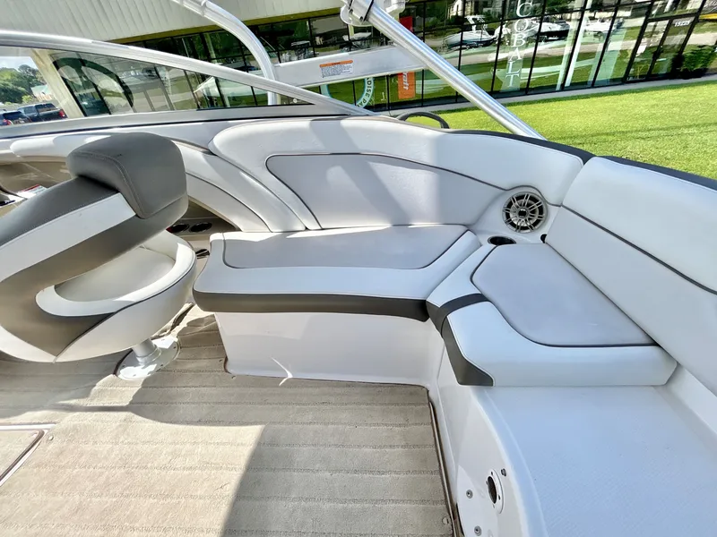 Slide: The Image of Yamaha 242 Limited 2014 - 49