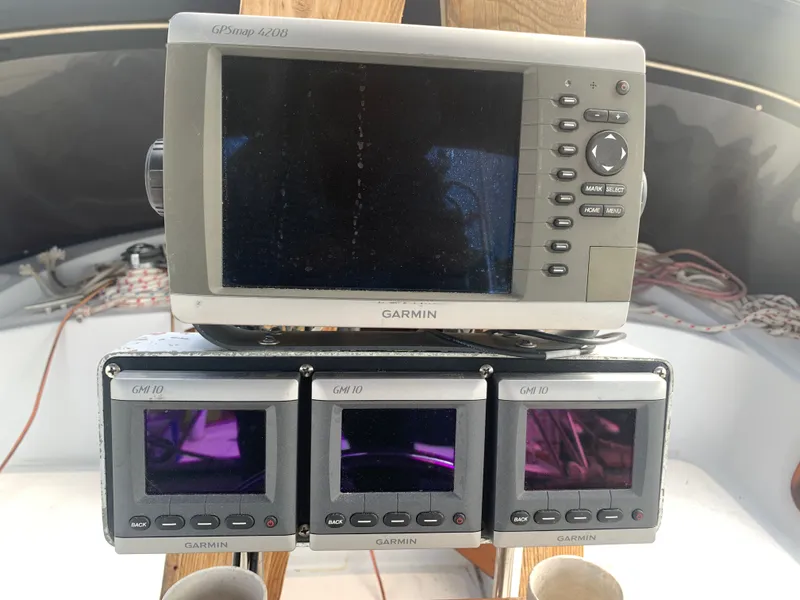 Slide: The Image of Irwin 43 MK III Center Cockpit 1989 - 60