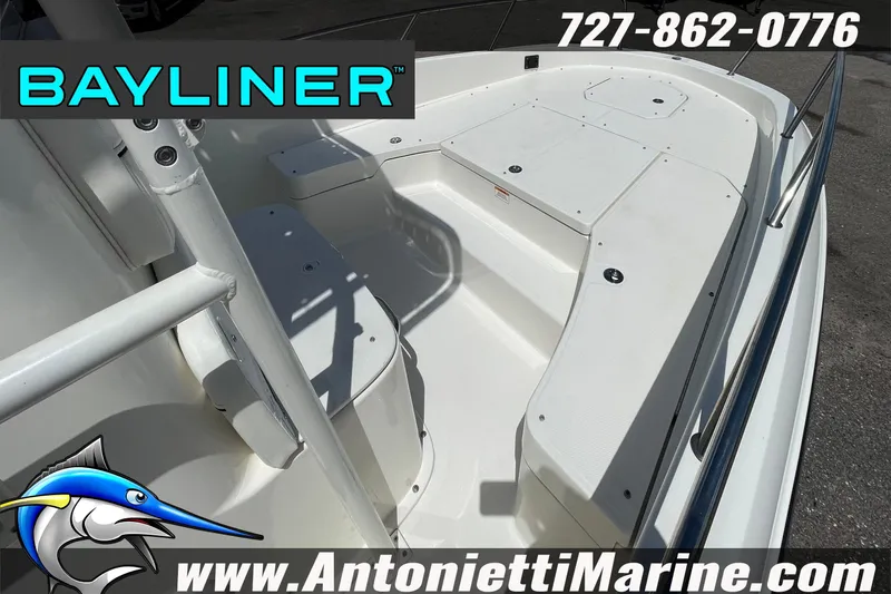 Slide: The Image of 2020 Bayliner Element F21 boat interior with seating, showcased by Antonietti Marine. - 27
