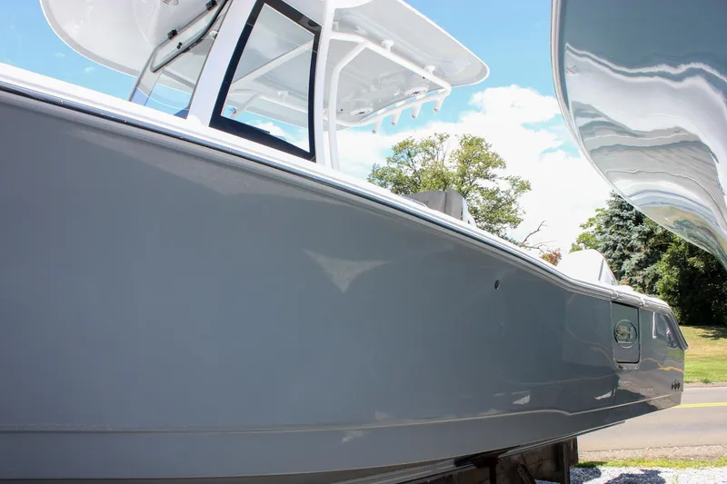 Slide: The Image of Sea Hunt Ultra 265 SE 2026 - 50