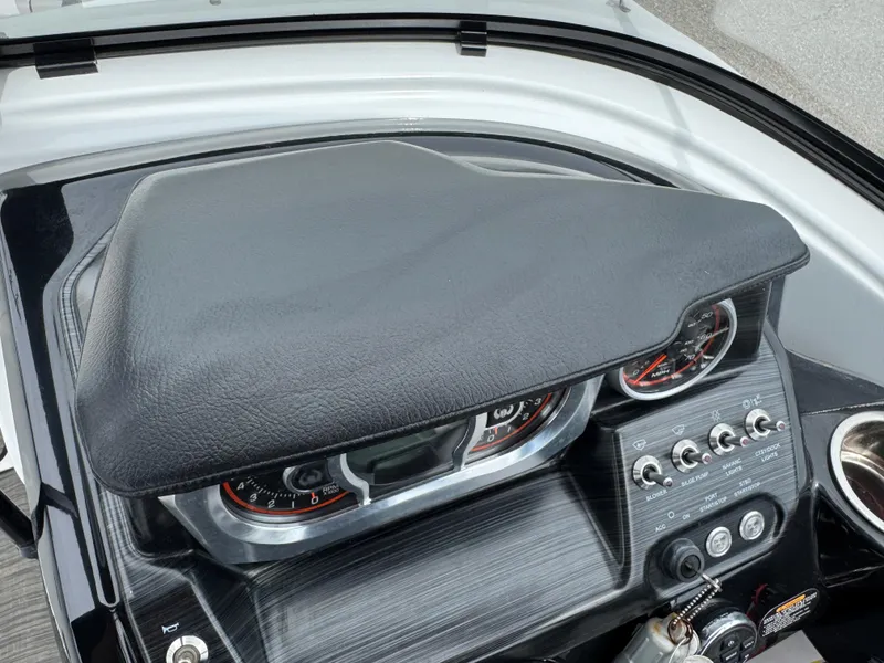 Slide: The Image of Scarab 255 Open ID 2020 - 60