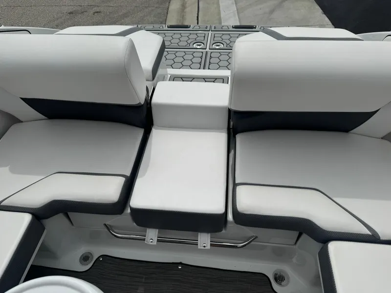 Slide: The Image of Scarab 255 Open ID 2020 - 84