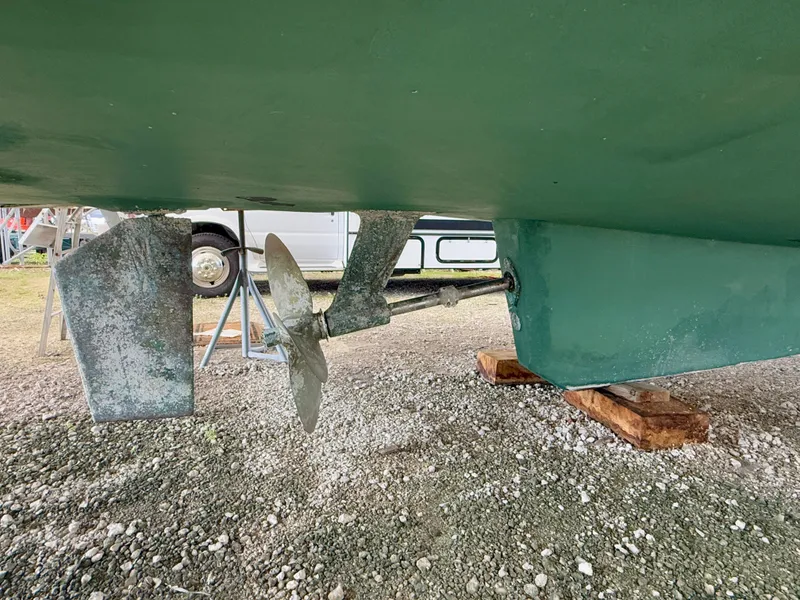 Slide: The Image of Mainship 390 Trawler 2001 - 20