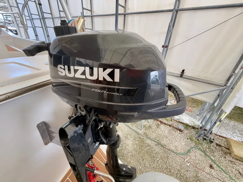 Slide: The Image of Mainship 390 Trawler 2001 - 22