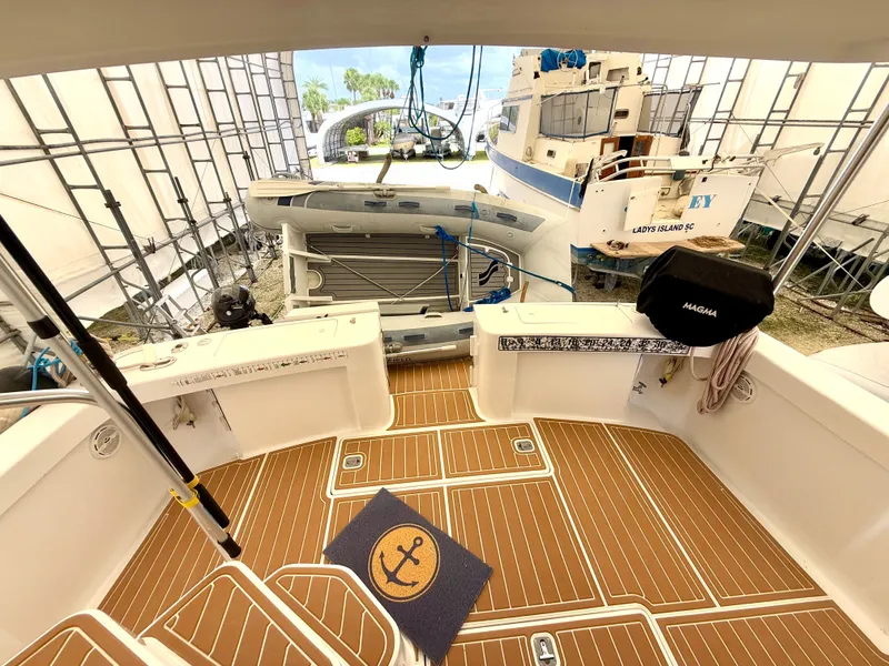 Slide: The Image of Mainship 390 Trawler 2001 - 28