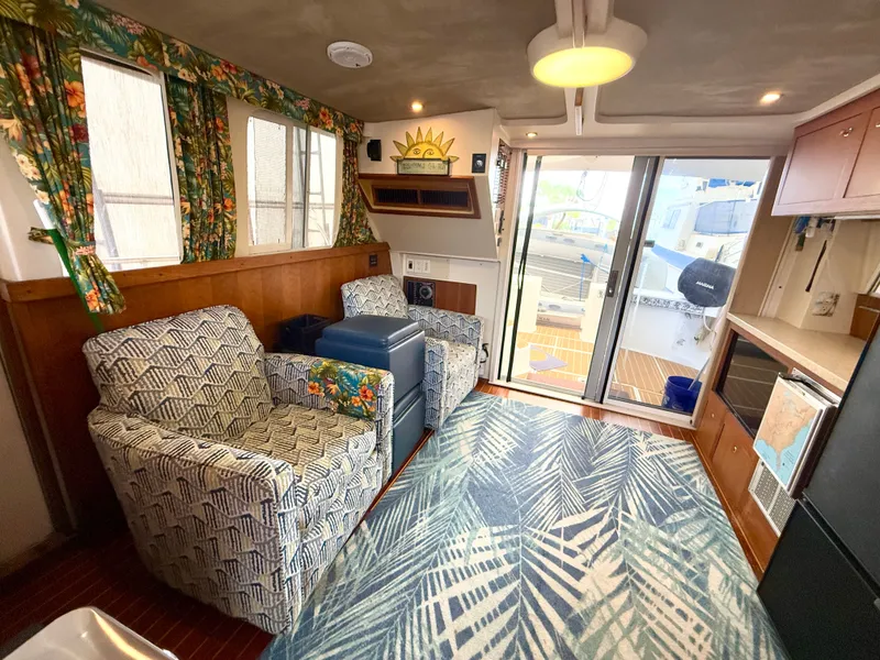 Slide: The Image of Mainship 390 Trawler 2001 - 48