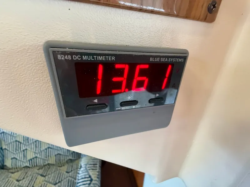 Slide: The Image of Mainship 390 Trawler 2001 - 49