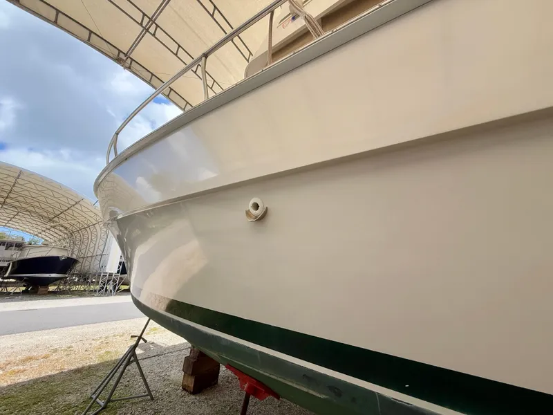 Slide: The Image of Mainship 390 Trawler 2001 - 5