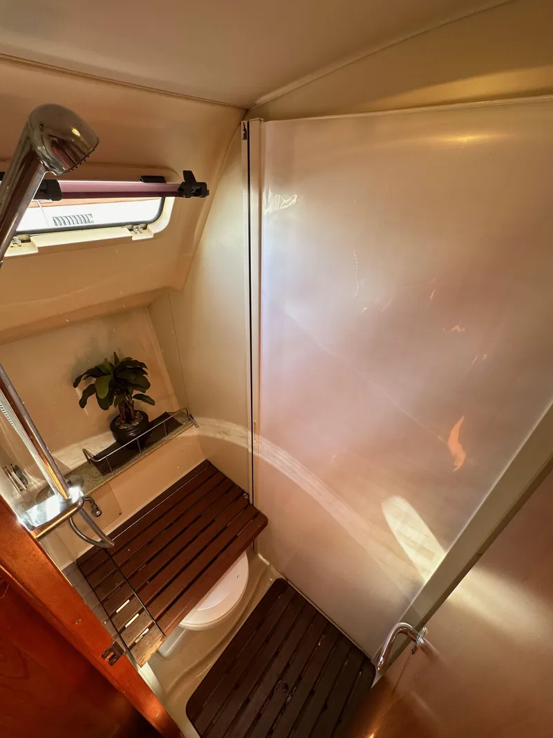 Slide: The Image of Hunter 38 2008 - 53