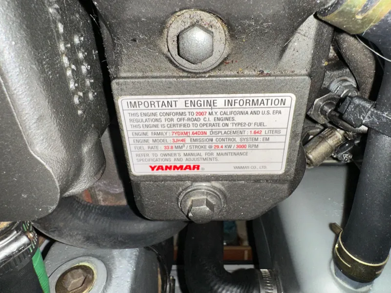 Slide: The Image of Hunter 38 2008 - 87